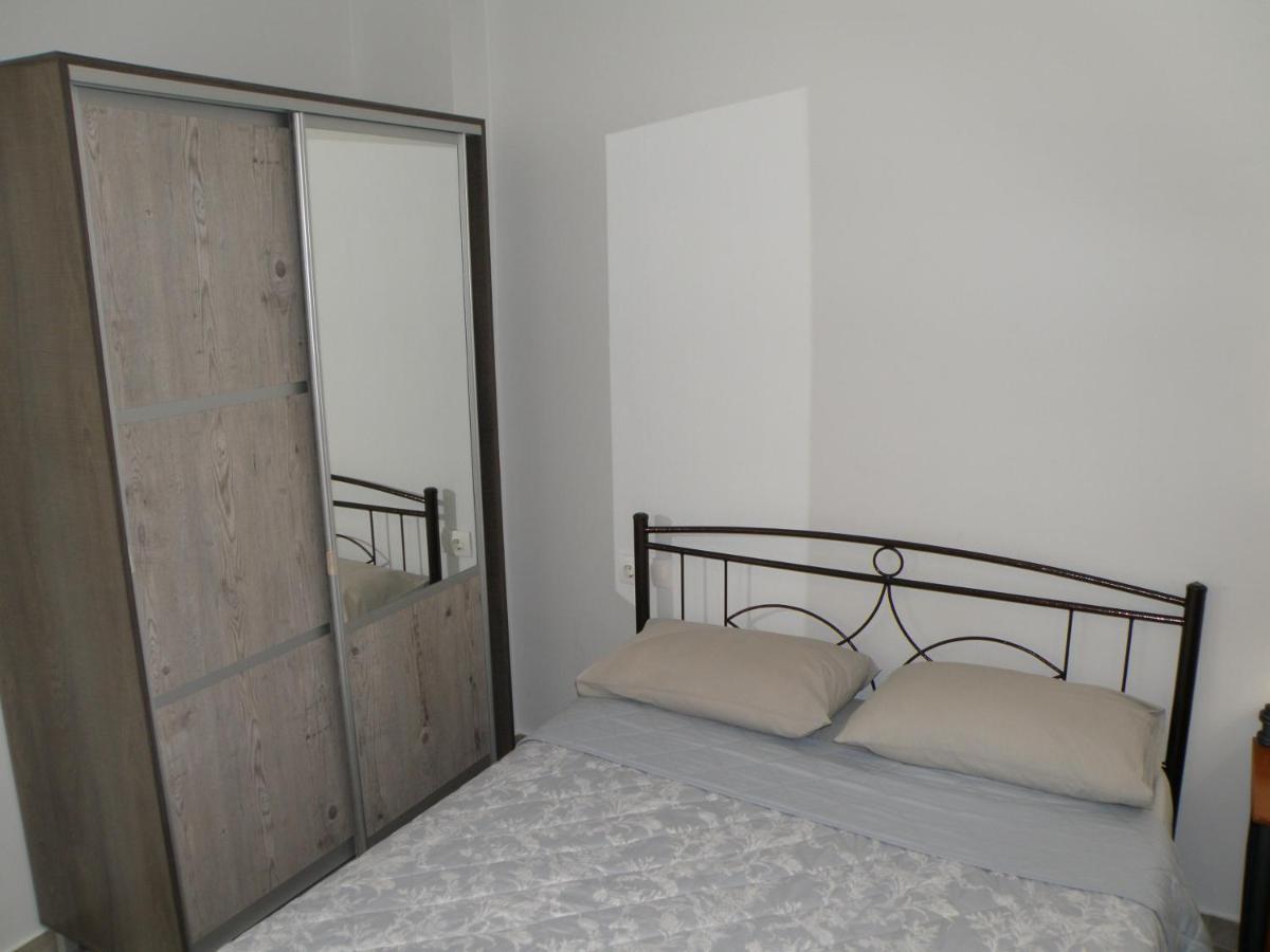 Talos Apartments And Studios 伊拉克利翁 外观 照片