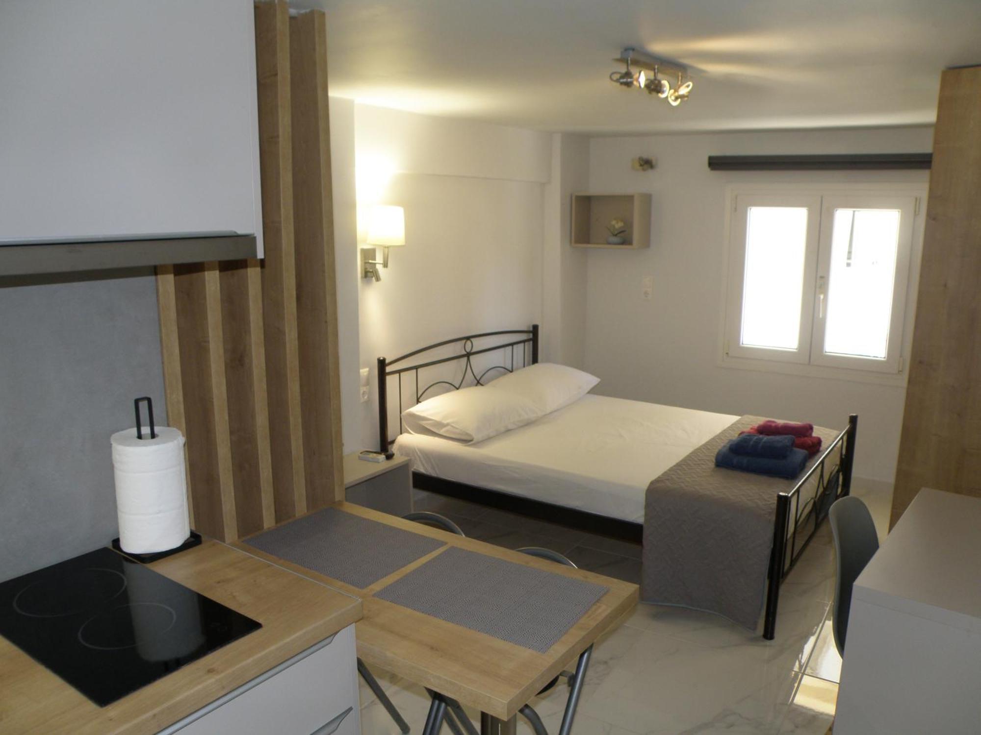 Talos Apartments And Studios 伊拉克利翁 外观 照片