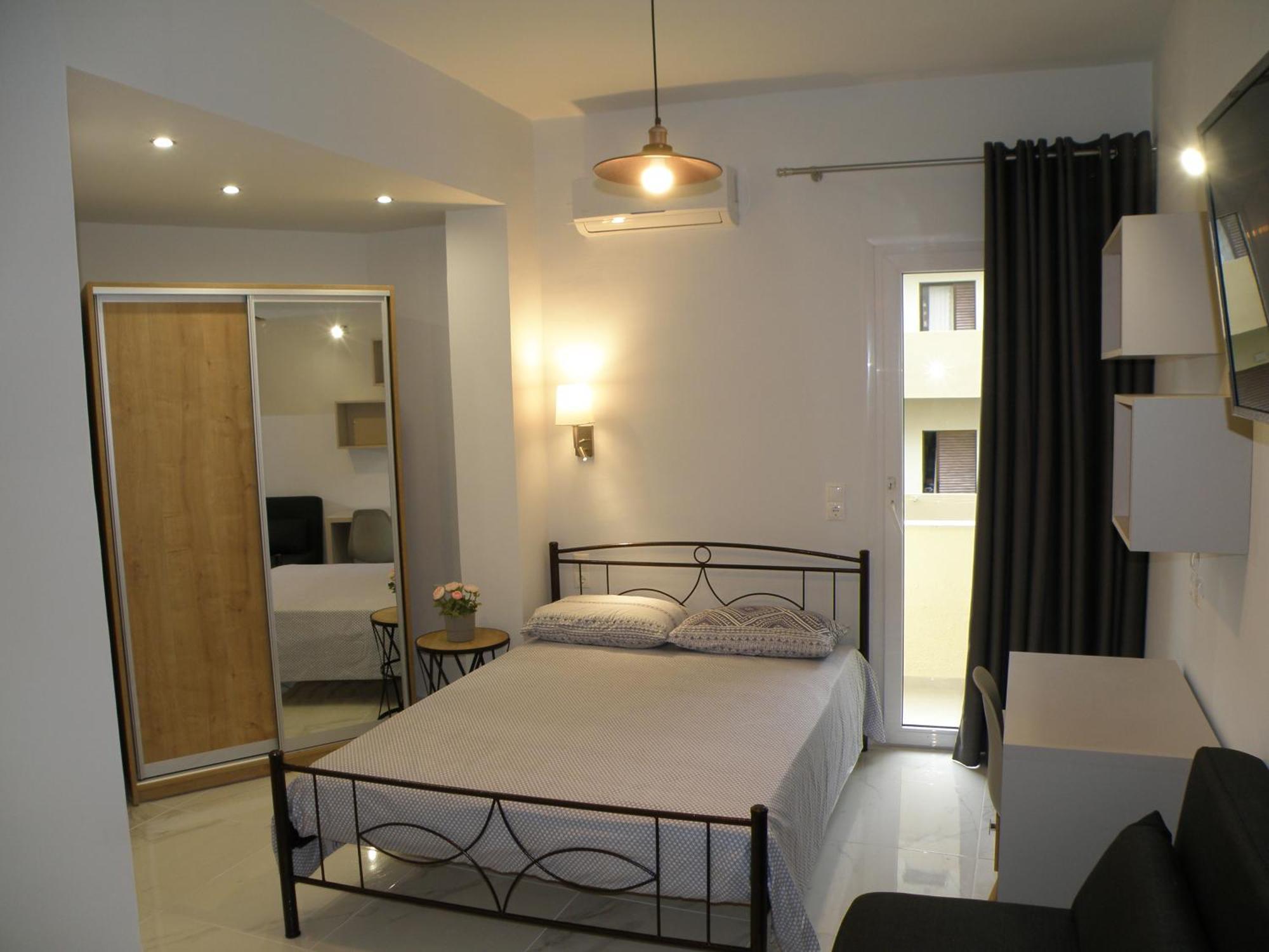 Talos Apartments And Studios 伊拉克利翁 外观 照片