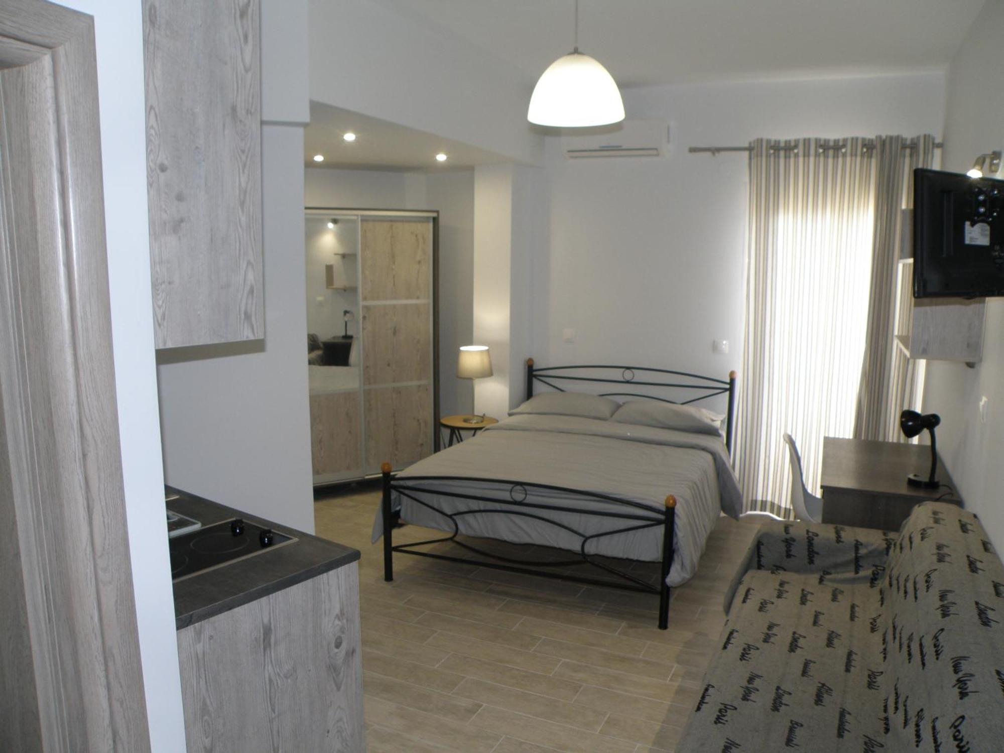 Talos Apartments And Studios 伊拉克利翁 外观 照片